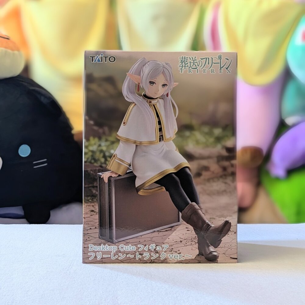 Taito Frieren Desktop Cute Frieren Figure (Trunk Case Ver.)